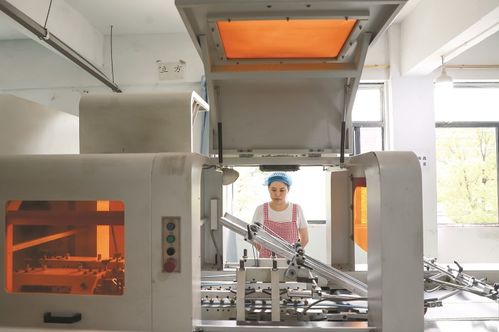 加速推進(jìn)智能化升級(jí)，打造智慧工廠新標(biāo)桿——企業(yè)技術(shù)咨詢(xún)服務(wù)的核心價(jià)值與實(shí)踐路徑